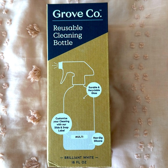 🍋NWT Grove & Co glass customizable white silicon non slip spray bottle reusable - Picture 2 of 8